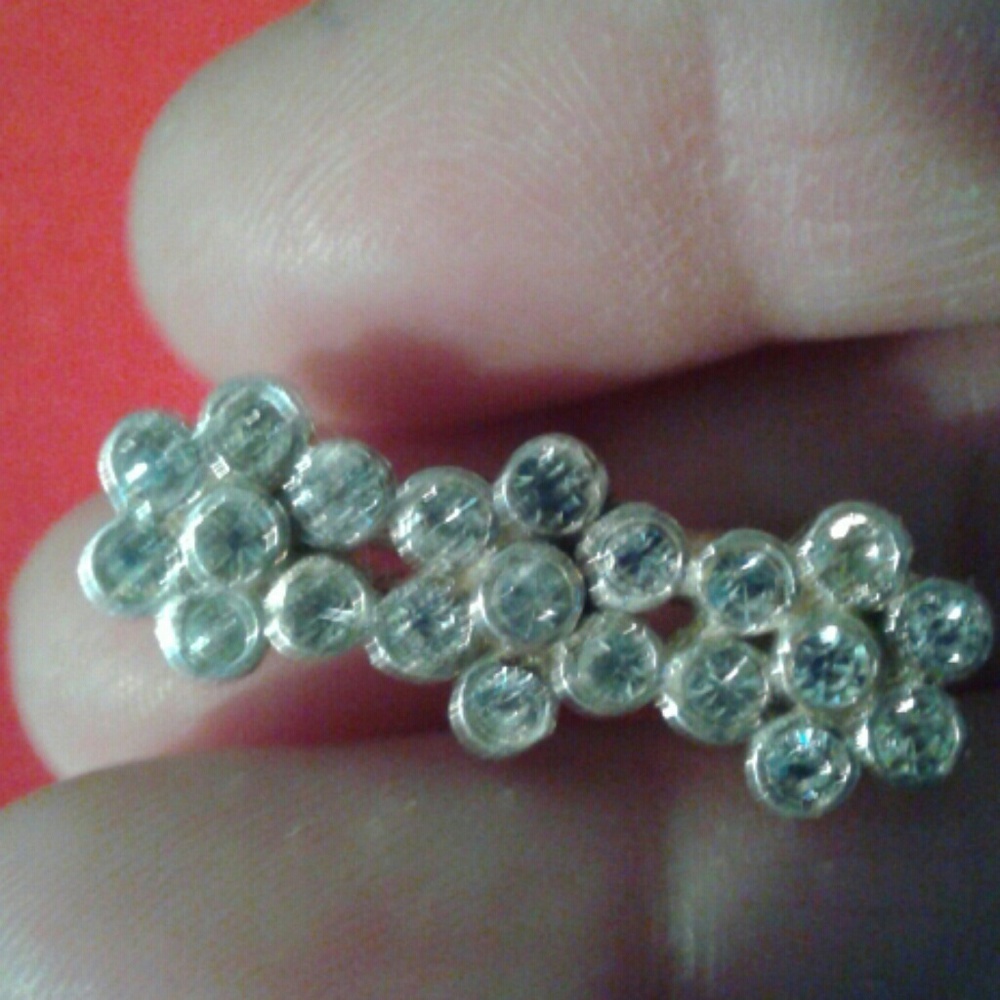 Vintage rhinestoned flowers brooch